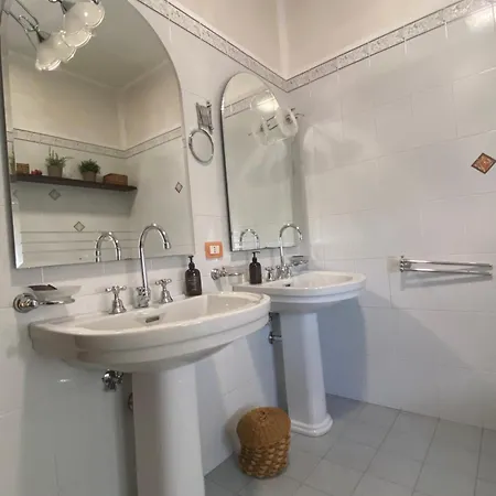 Casa Rosaria Semesterbostad Vezzano Ligure